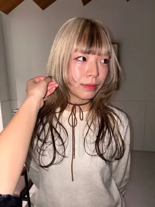 ロング カラー レイヤーカット🐩 透明感カラー モカのヘアスタイル