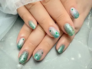 ネイル マジック ミラーのネイルデザイン