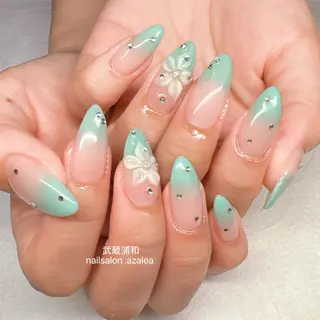 ネイル R inのネイルデザイン