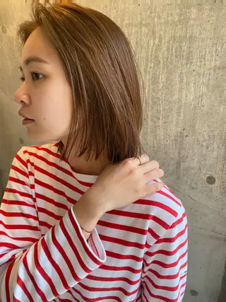 ショート カラー 安村 葵稀のヘアスタイル
