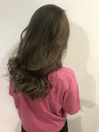 セミロング 夜23時まで予約🉑 reverieあきらのヘアスタイル