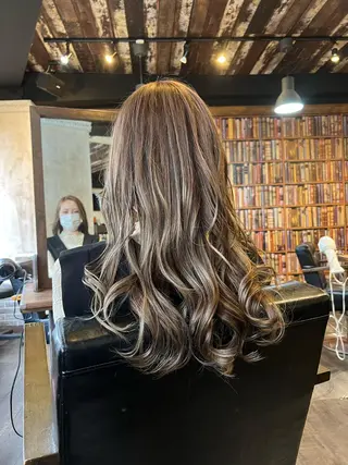 ロング 艶髪🫧髪質改善 縮毛矯正✨影山湧市のヘアスタイル