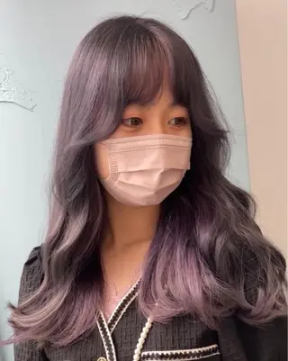 セミロング カラー 横尾 歩のヘアスタイル