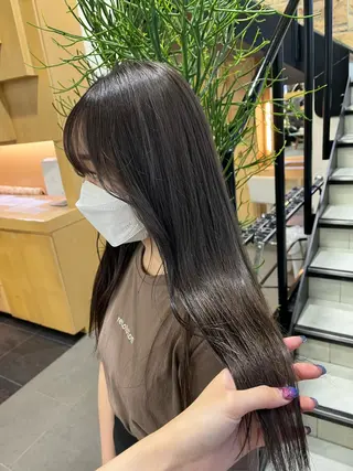 セミロング カラー 海外girl🤎 透明感ベージュmaoのヘアスタイル
