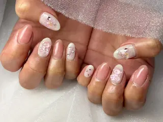 ネイル 吉田 奈未のネイルデザイン