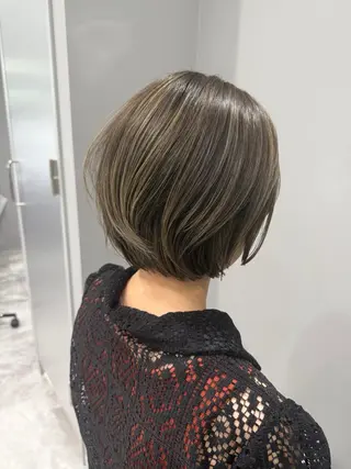 ショート カラー 轡田 くつわだのヘアスタイル