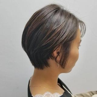ショート 神頭 彩のヘアスタイル