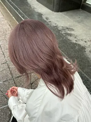 セミロング カラー 🍓ブリーチカラー 🎀nene🍓のヘアスタイル