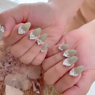 ネイル FLY Nail Salonのネイルデザイン