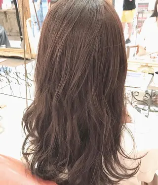 ロング カラー 大人女性ショート専門 tomodaのヘアスタイル