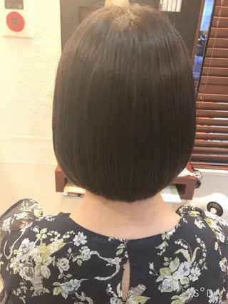 ショート こすげひろと カラー講師のヘアスタイル