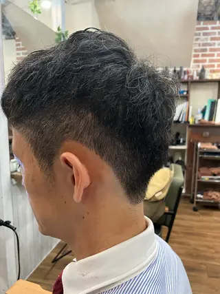 メンズ デザインカラー/ メンズ/ヘアセットのヘアスタイル