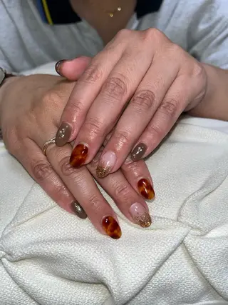 ネイル nail.salon .Reversalのネイルデザイン