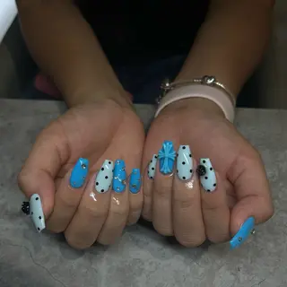 ネイル IROHA nail Ami🐊🎀のネイルデザイン