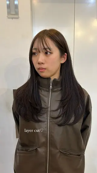 ロング momoka 表参道のヘアスタイル