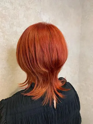 ミディアム 峯尾 穂専のヘアスタイル
