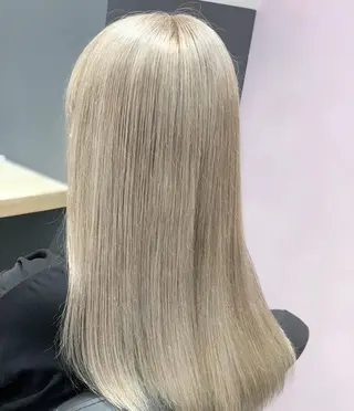 ミディアム カラー ヘアアレンジ 髪質改善×ハイトーン 中田啄也のヘアスタイル