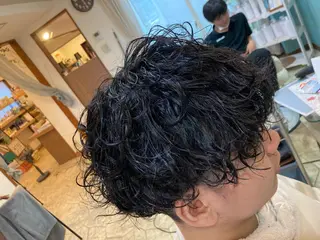 ショート パーマ メンズ 谷川 穂のヘアスタイル