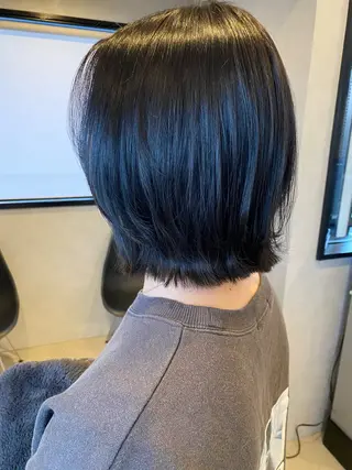 カラー 白井 音羽のヘアスタイル