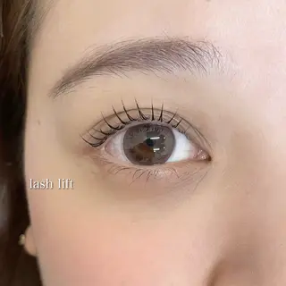 マツエク・マツパ WHITE EYE honoka🌙の眉毛・アイブロウイメージ