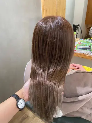 セミロング カラー 美容室 Hollowのヘアスタイル