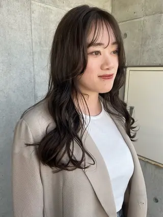 ロング カラー nishi fuyumiのヘアスタイル