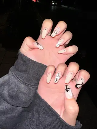 ネイル Ru _Baddiesのネイルデザイン