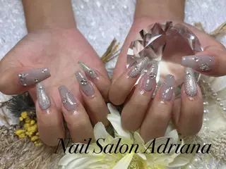 ネイル ADRIANA 大久保駅前徒歩2分のネイルデザイン