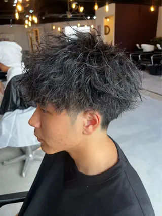ショート パーマ メンズ ツイスパ特化 石川 歳也のヘアスタイル