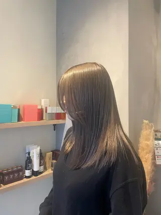 ロング ROCCO アイナ/ レイヤー透明感カラーのヘアスタイル