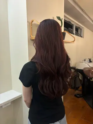 ロング カラー 透明感カラー/ くるくるパーマミウのヘアスタイル