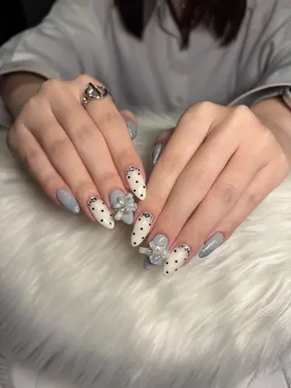 ネイル Nails by Akariのネイルデザイン