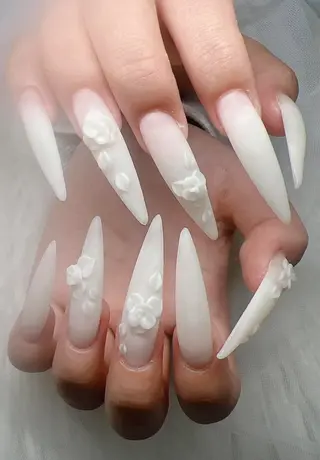 ネイル Lee Nailsのネイルデザイン