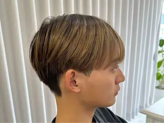 ショート センターパート 韓国ヘア・綾也のヘアスタイル