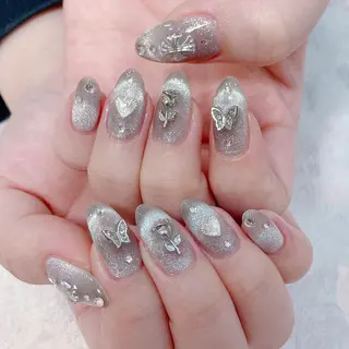 ネイル バニーアイズ　ネイル ニューオータニ博多店のネイルデザイン