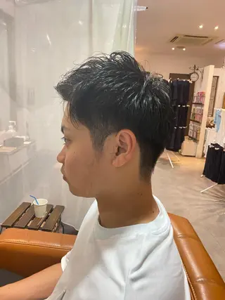 パーマ メンズ 岡垣 幸汰のヘアスタイル