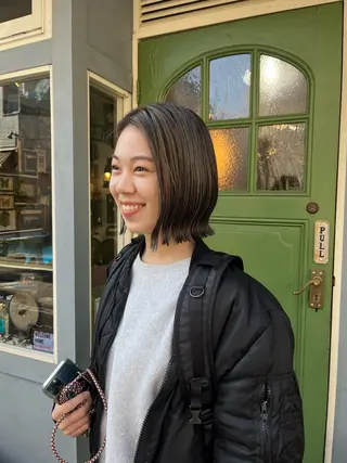 ショート カラー 緒方椋 /学芸大学のヘアスタイル