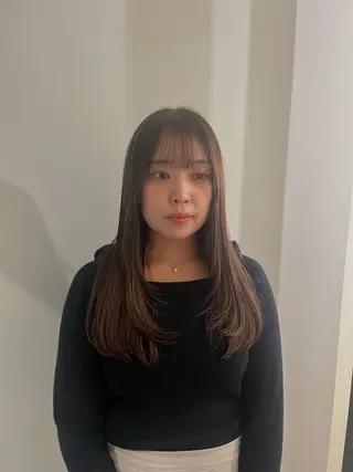 セミロング 山本 彩香のヘアスタイル