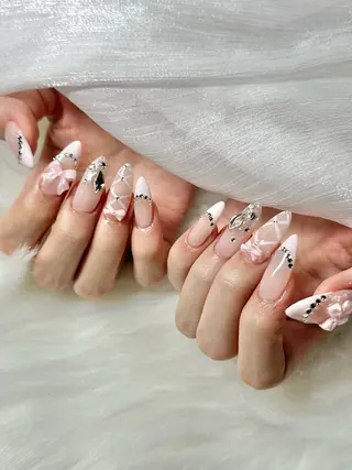 ネイル クレセントアイ MIUのネイルデザイン