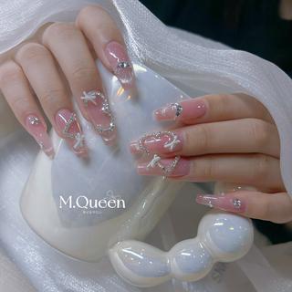 ネイル M.Queenネイル サロン天神今泉店のネイルデザイン