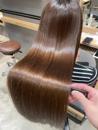 ロング 【お悩み解決のプロ】 ハヤシタクミのヘアスタイル