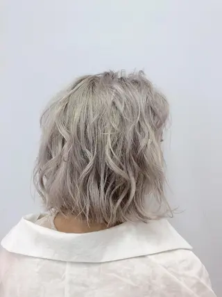 ショート カラー ヘアアレンジ TSUNA 🌙 Lim 五反田のマツエク・マツパデザイン