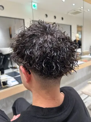 パーマ メンズ 🐲ツイスパ🐲 フェード/龍のヘアスタイル
