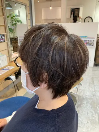 ショート カラー 【女性指名No.1】 西口直子のヘアスタイル