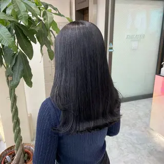 セミロング カラー パーマ ヘアアレンジ 透明感ブリーチカラー 🌈TOMOHIROのヘアスタイル