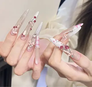 ネイル D-BEAUTY Nailsalonのネイルデザイン