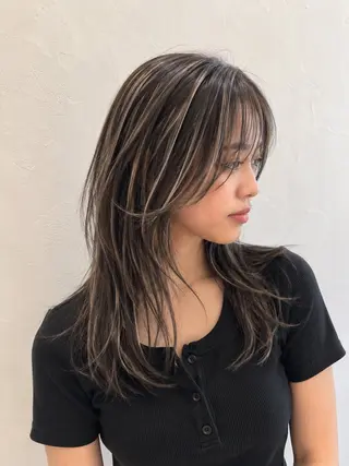 セミロング カラー 海外風レイヤーカット 👑店長　平松　由のヘアスタイル