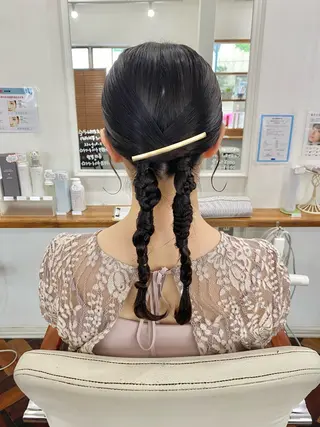ミディアム ヘアアレンジ Kazaoka Saraのヘアスタイル
