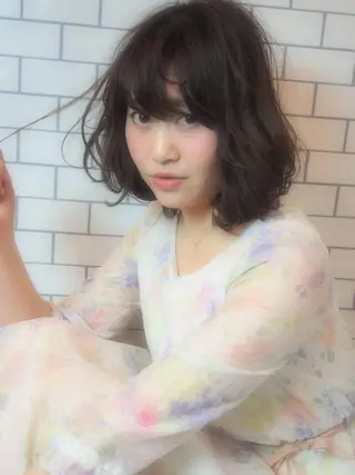 ミディアム カラー パーマ ほさか しんごのヘアスタイル