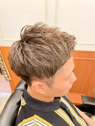 ショート メンズ 【24時まで営業✨】 吉本　成樹のヘアスタイル